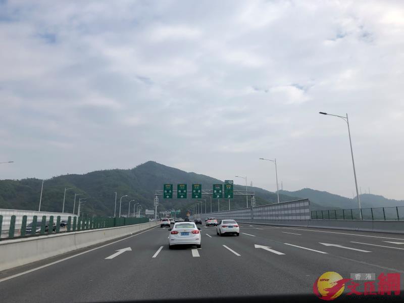 今年廣東省交通運輸基本建設計劃完成投資1200億元人民幣。（方俊明攝）.jpg
