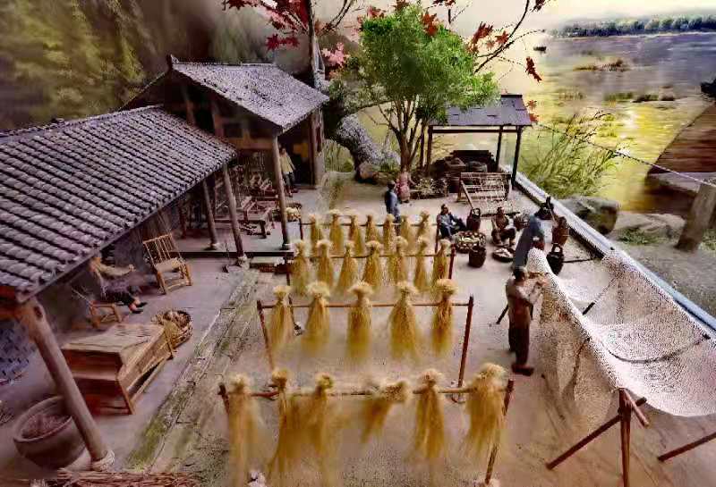 传统的夏布制作工艺（摄影 罗嘉）.jpg